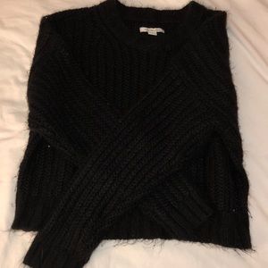 AMERICAN EAGLE CROPPED SWEATER